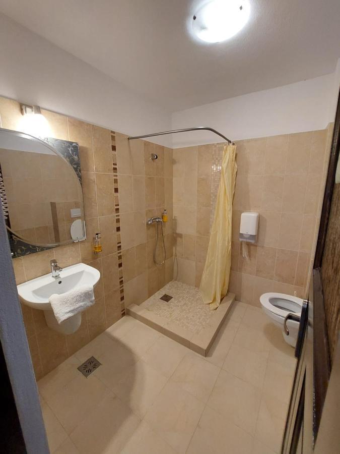 Pensiunea Daiana Residence Turda Bagian luar foto